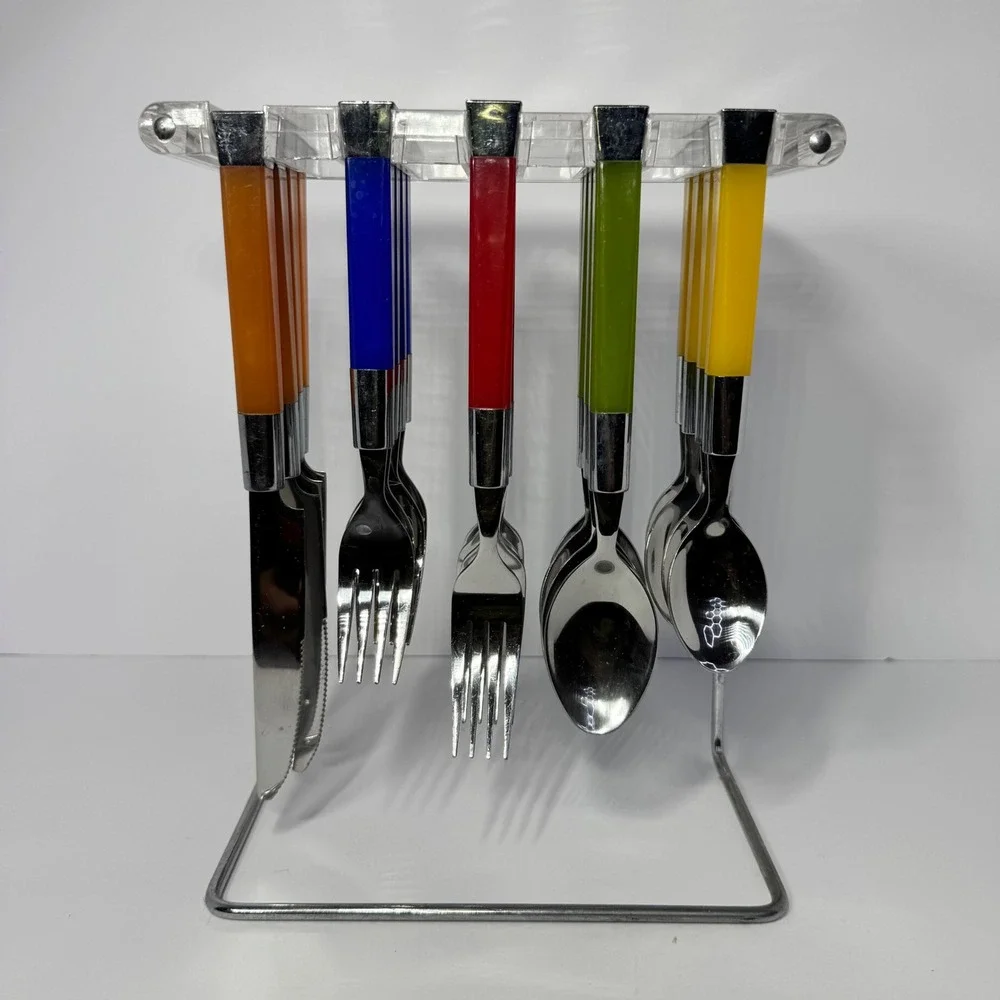 VTG Cambridge Silversmiths Temptation 20pc Flatware Set Hanging Stand Multicolor